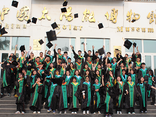 学生考入理想大学